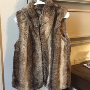 Woodland Fur Vest - 70% Cashmere